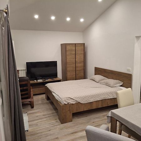 Apartma Med Oljkami - Portoroz Bagian luar foto